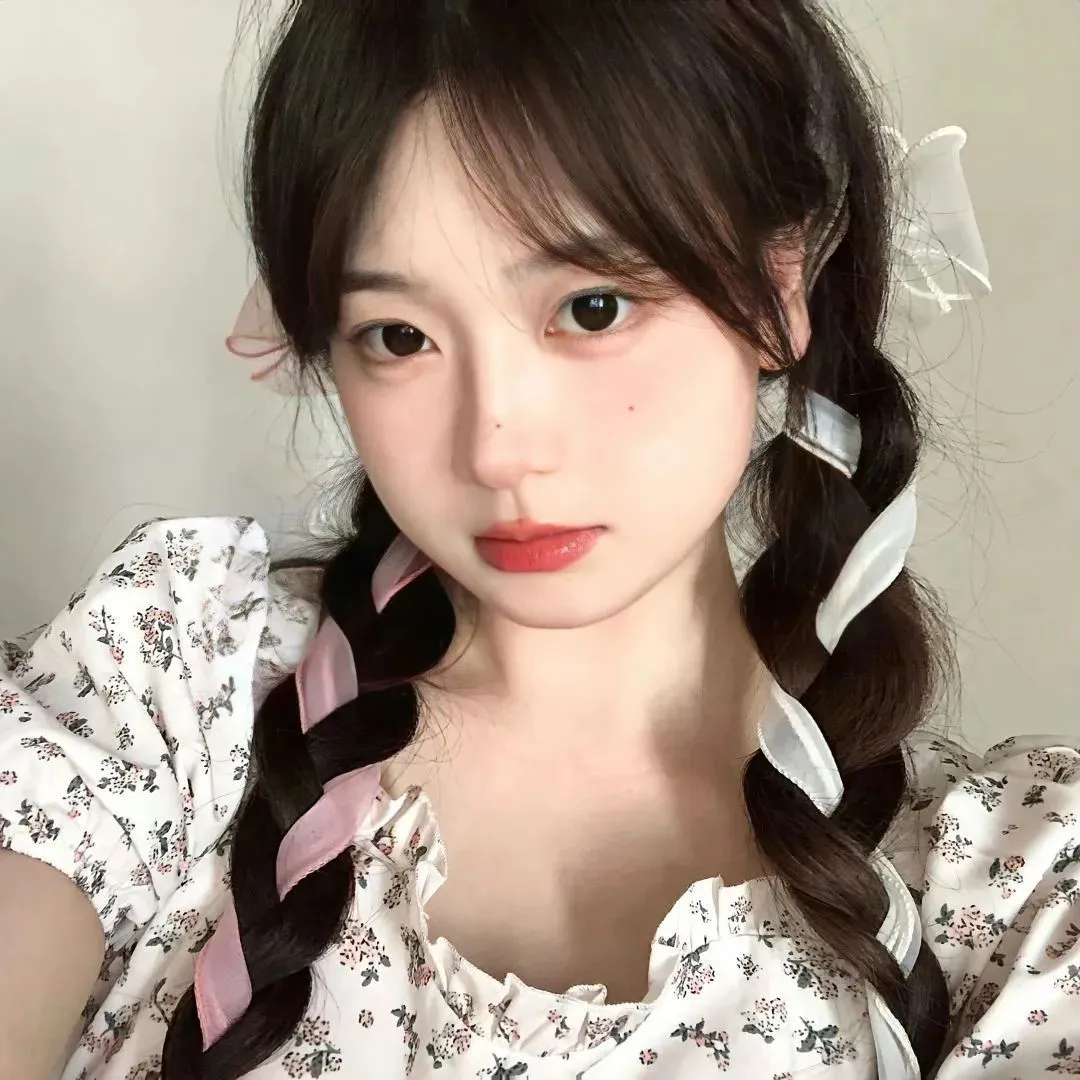 宫崎骏治愈童话《魔女宅急便》国日双语：骑着扫帚的13岁小魔女，每个女孩成长的必经之路