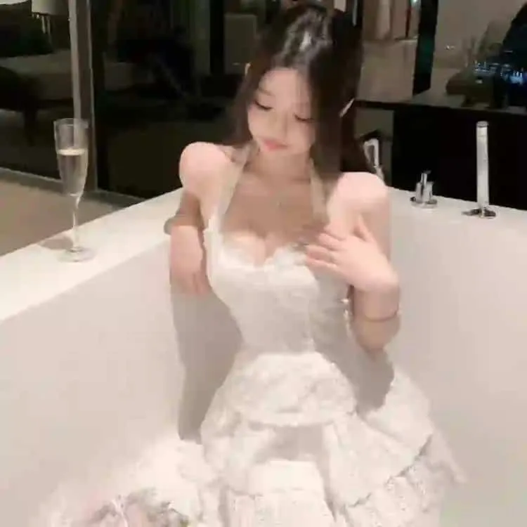 女性群像犯罪动作片《走私》金惠秀：70年代海女卷入走私大案，又燃又飒